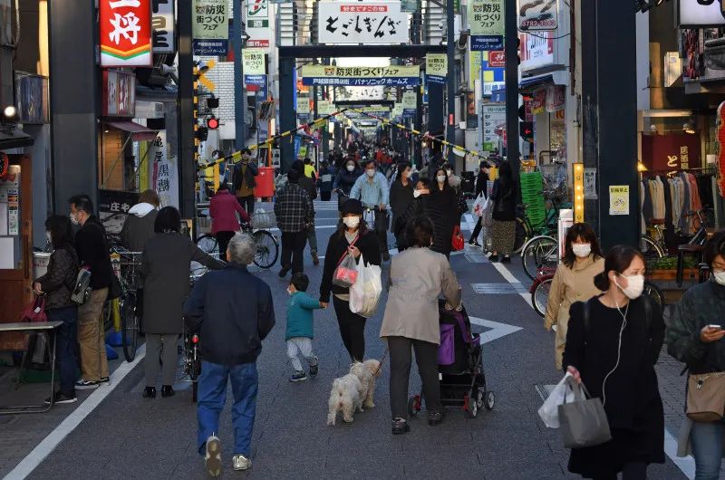 东京感染者超2400人单日死亡人数的最多记录！